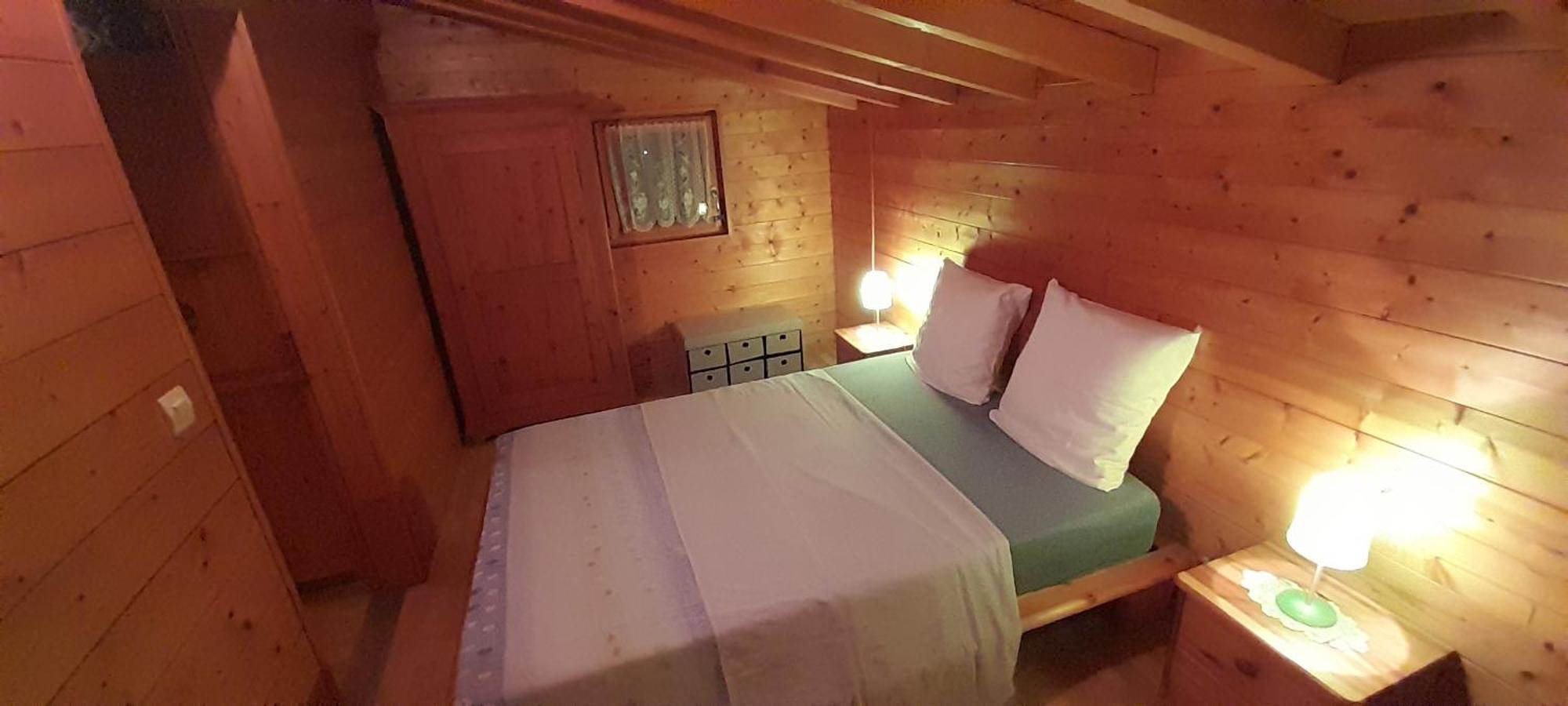 Location Type Gite, Chambre D'Hote, Meuble De Tourisme Dans Joli Petit Chalet Typique Et Ou Jolie Roulotte Type Boheme Waldighoffen Ngoại thất bức ảnh