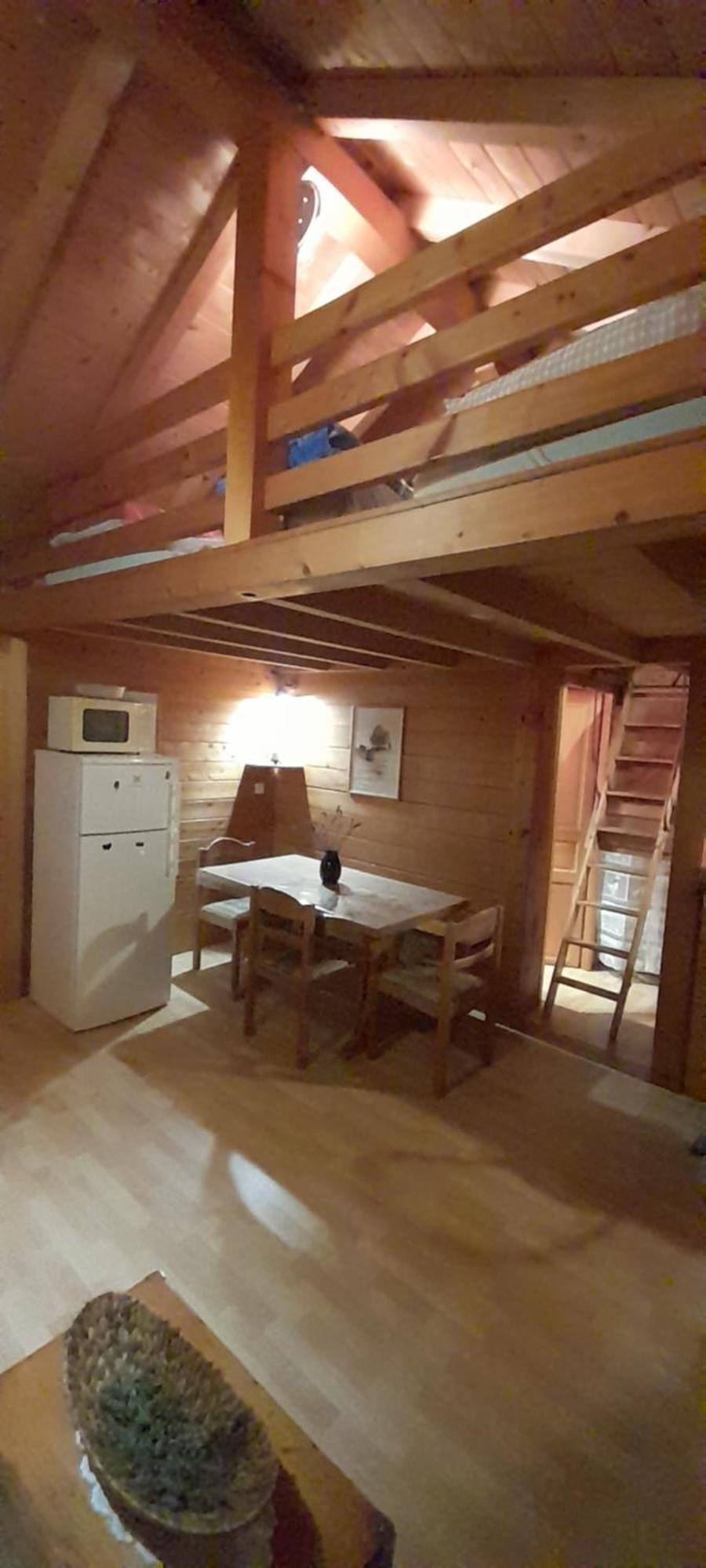 Location Type Gite, Chambre D'Hote, Meuble De Tourisme Dans Joli Petit Chalet Typique Et Ou Jolie Roulotte Type Boheme Waldighoffen Ngoại thất bức ảnh