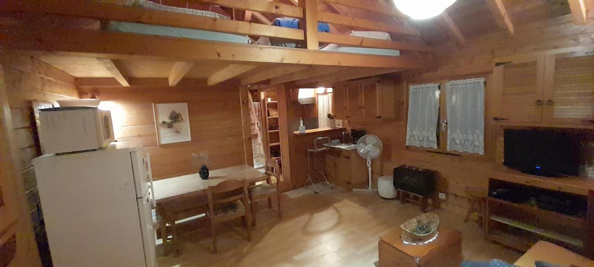 Location Type Gite, Chambre D'Hote, Meuble De Tourisme Dans Joli Petit Chalet Typique Et Ou Jolie Roulotte Type Boheme Waldighoffen Ngoại thất bức ảnh