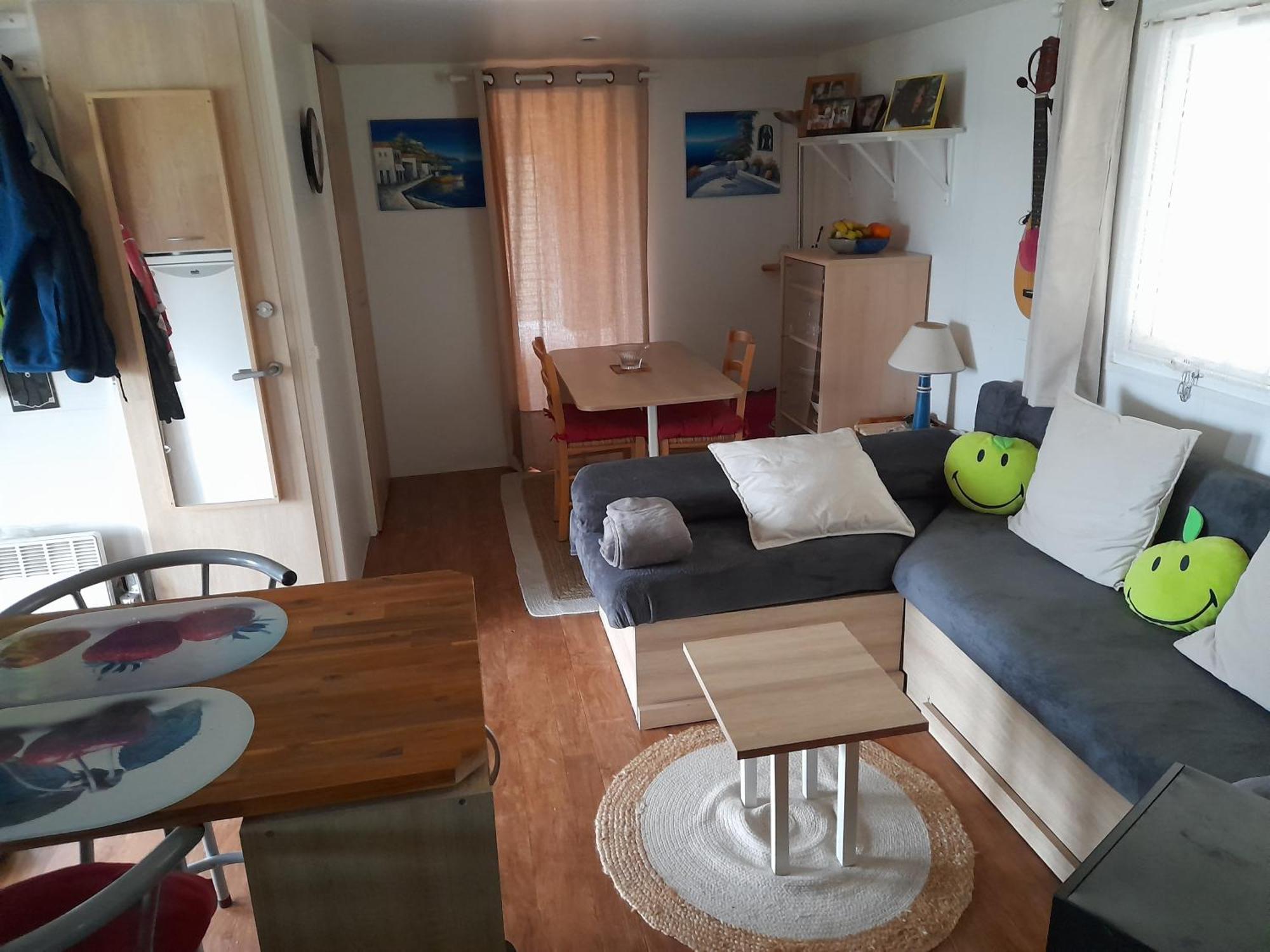 Location Type Gite, Chambre D'Hote, Meuble De Tourisme Dans Joli Petit Chalet Typique Et Ou Jolie Roulotte Type Boheme Waldighoffen Ngoại thất bức ảnh