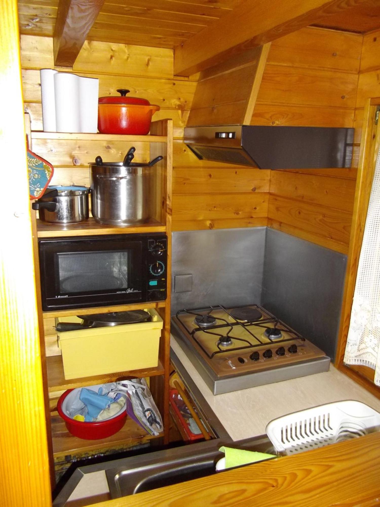 Location Type Gite, Chambre D'Hote, Meuble De Tourisme Dans Joli Petit Chalet Typique Et Ou Jolie Roulotte Type Boheme Waldighoffen Ngoại thất bức ảnh